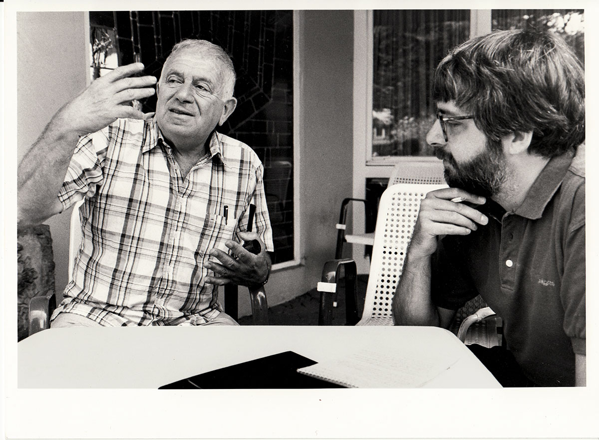 Yehuda Amichai im Gespräch mit dem Würzburger Journalisten Roland Flade 1981 in Jerusalem